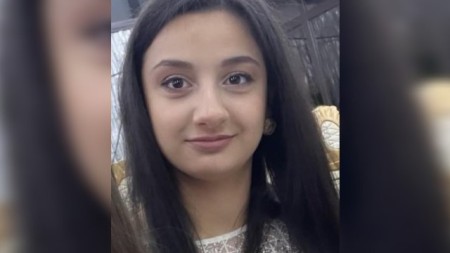 İtkin düşmüş bu qız axtarılır 